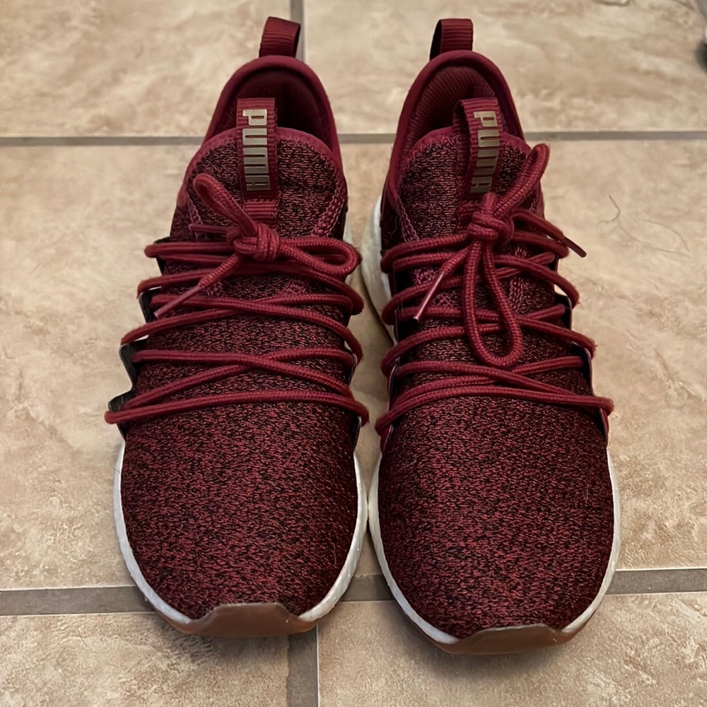 Women’s Puma shoes size 8.5